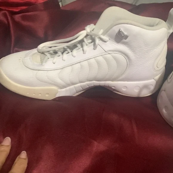 Jordan’s Athletics Shoes - Picture 5 of 10